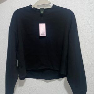 Wild Fable cropped black sweatshirt